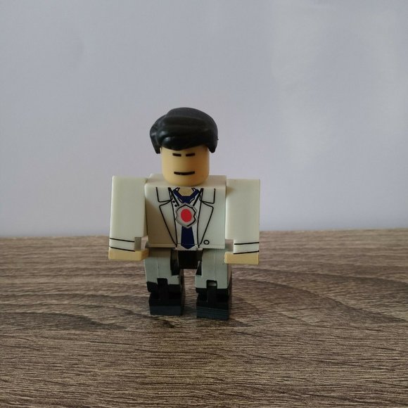 ROBLOX SERIES 10 MINI FIGURE & VIRTUAL CODE DR. BRIGHT BRAND NEW - Picture 3 of 3